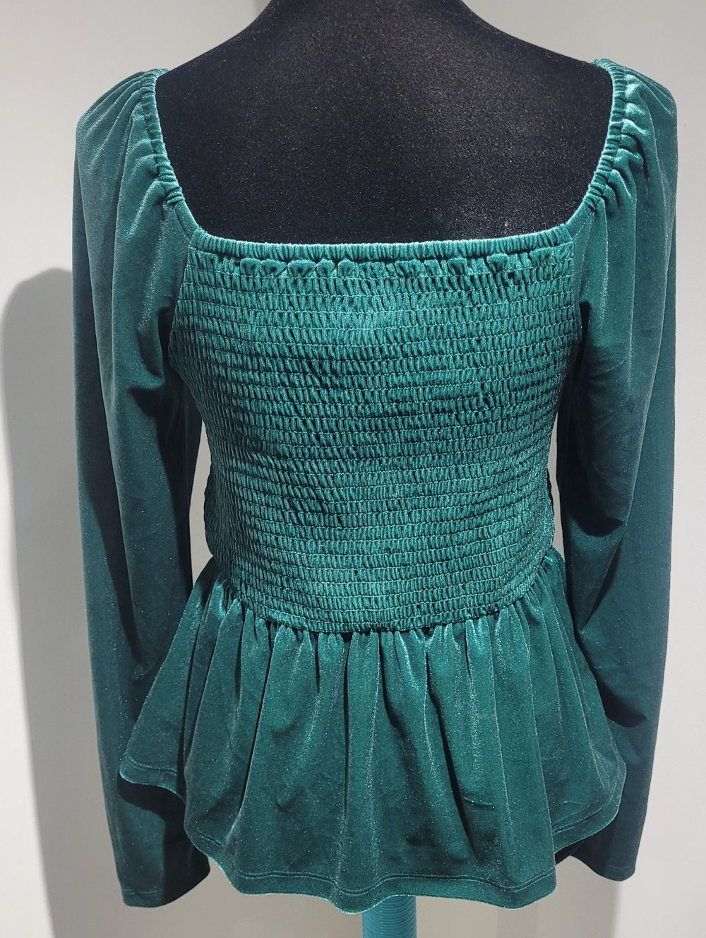 Gap Women's Velvet Smocked Long Sleeve Peplum Top Medium Green Whimsigoth NEW - Picture 6 of 10